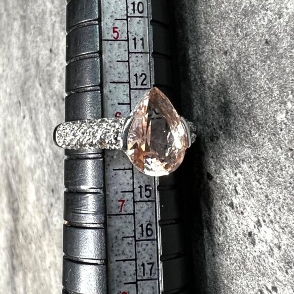 Ring Bomb Party Ring size 6 NWOT Peach stone CZ pave style accents silver color - Picture 6 of 7